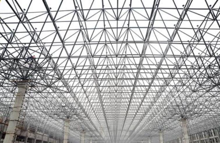 岑溪网架公司为您分享干煤棚在后期的使用保养方法